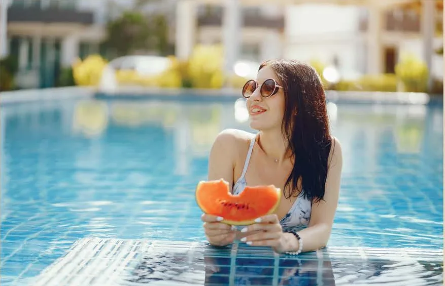 Premium infinity swimming pool for relaxation and leisure